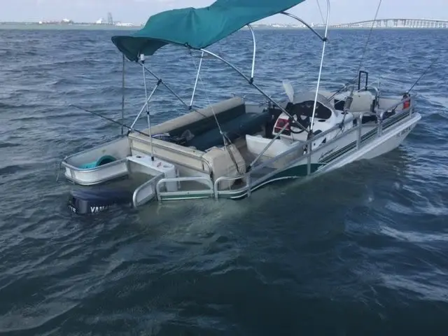 sinking pontoon boat